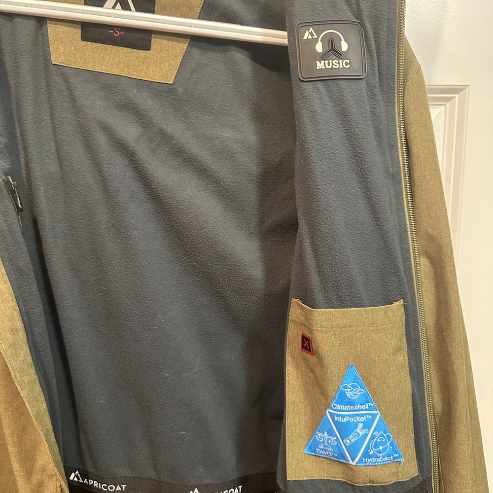 APRICOT Men's Khaki Performance Jacket - Picture 2 of 7